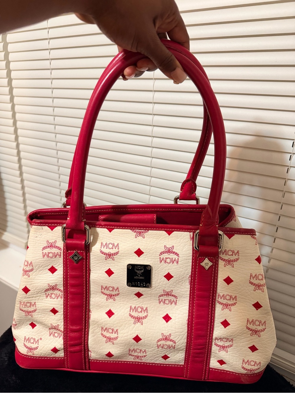 💯 Authentic MCM White & Hot Pink Signature Tote Bag